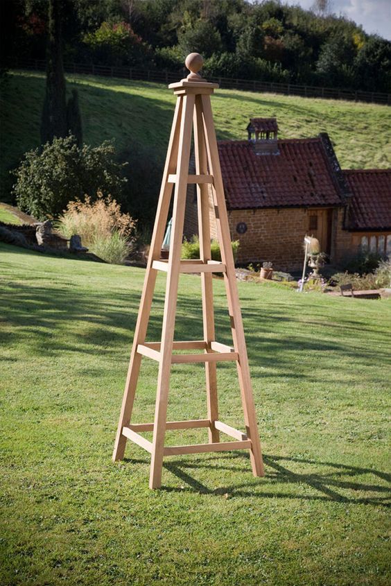 Wood obelisk